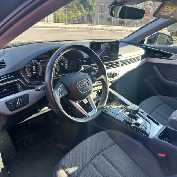 Audi A4 30 Avant 2.0 TDI 2021