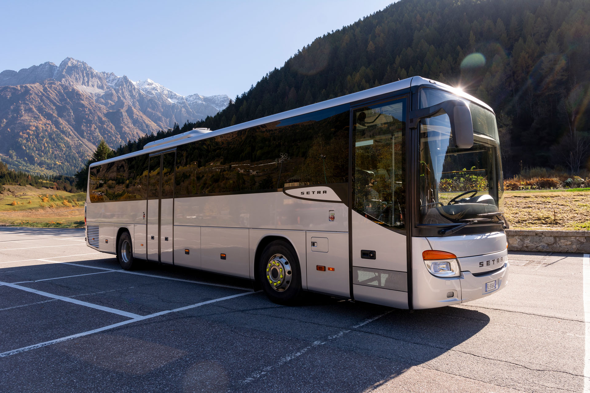 Pullman di Linea Setra Grigio Maroni Turismo